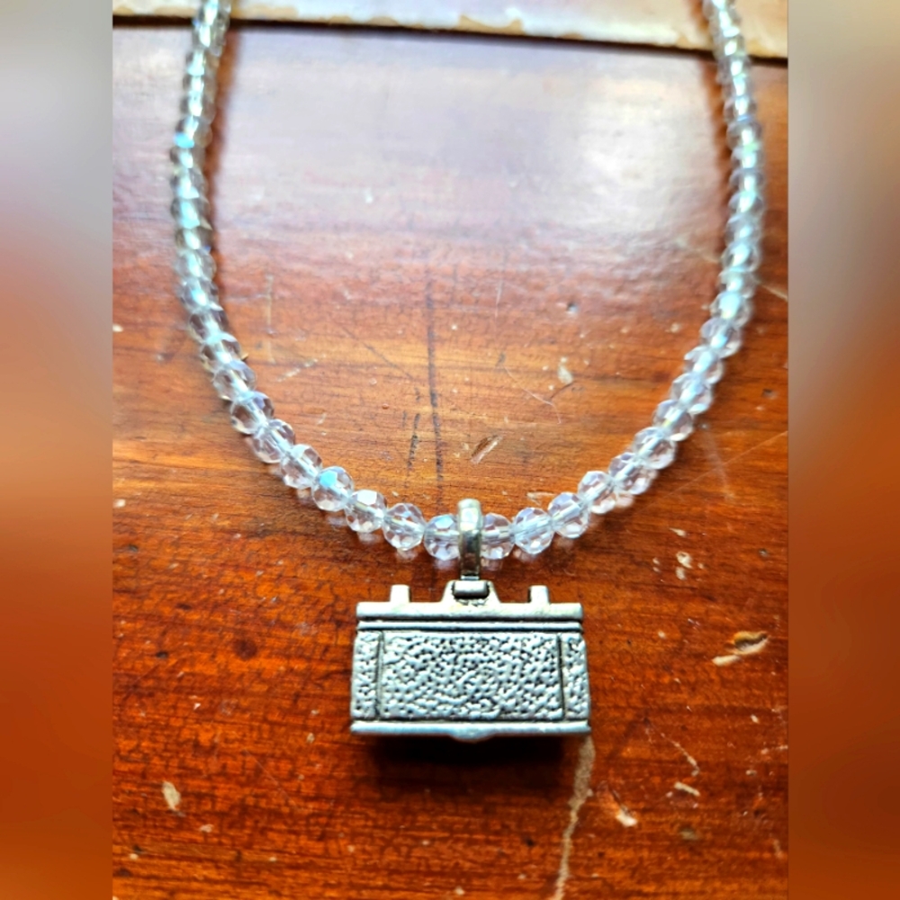 📸 Silvertone Camera Pendant W/Crystal Necklace 📷 - Picture 5 of 16